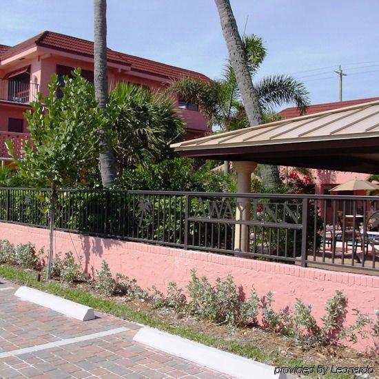 Away Inn Lauderdale-by-the-Sea Eksteriør billede
