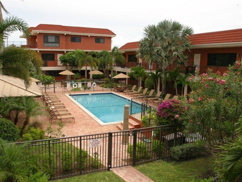 Away Inn Lauderdale-by-the-Sea Eksteriør billede