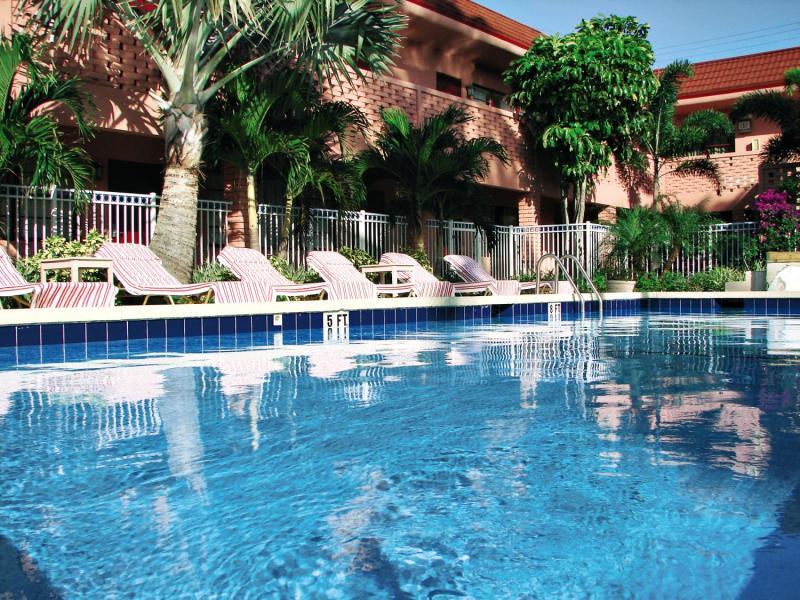 Away Inn Lauderdale-by-the-Sea Eksteriør billede